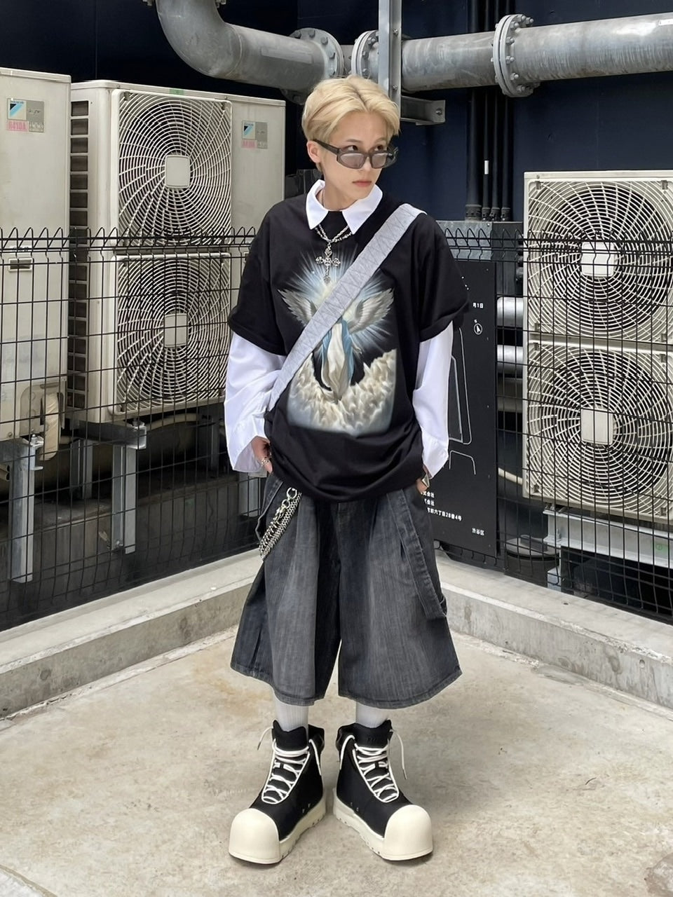 受注制【Never mind the XU】strap denim half pants (2color)