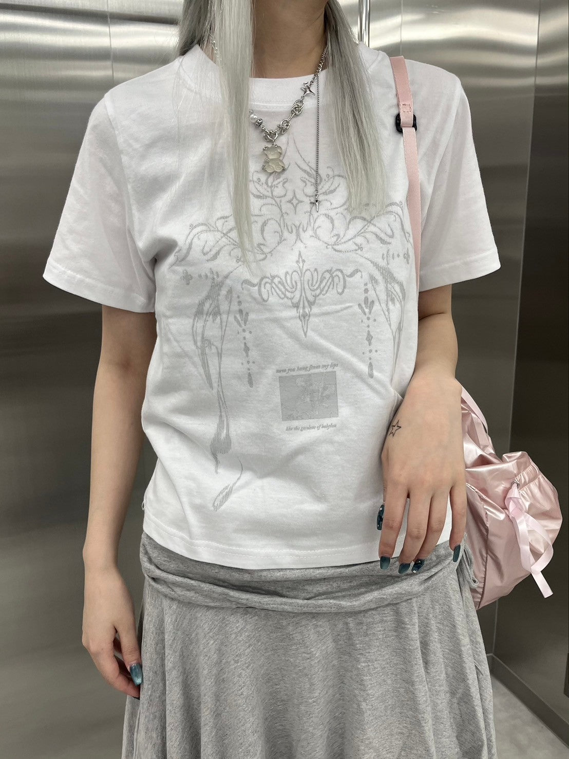 受注制【nmtc +】design graphic crop tee 2 (2color)