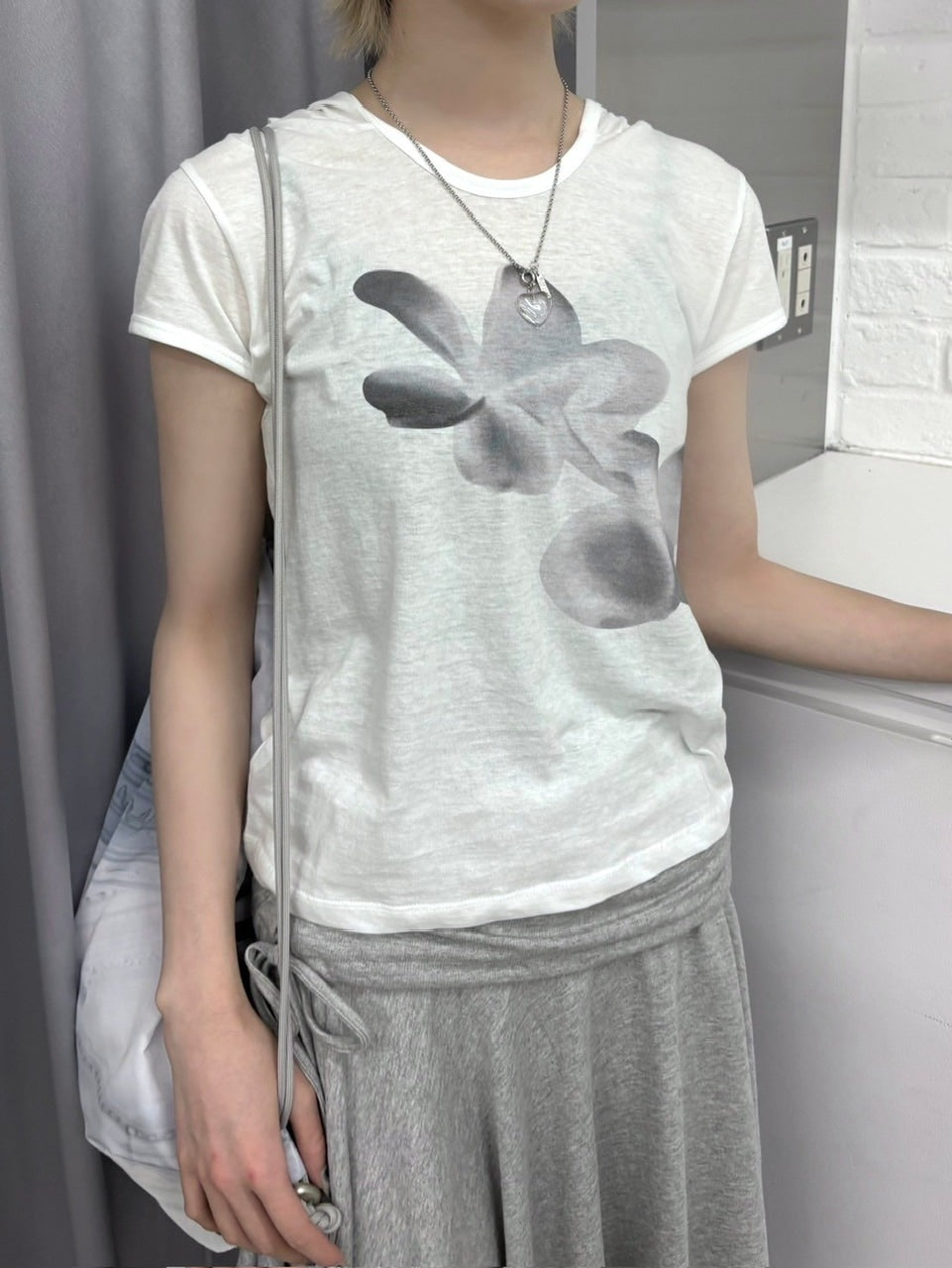 受注制【nmtc +】flower design half sleeve hoodie (3color)