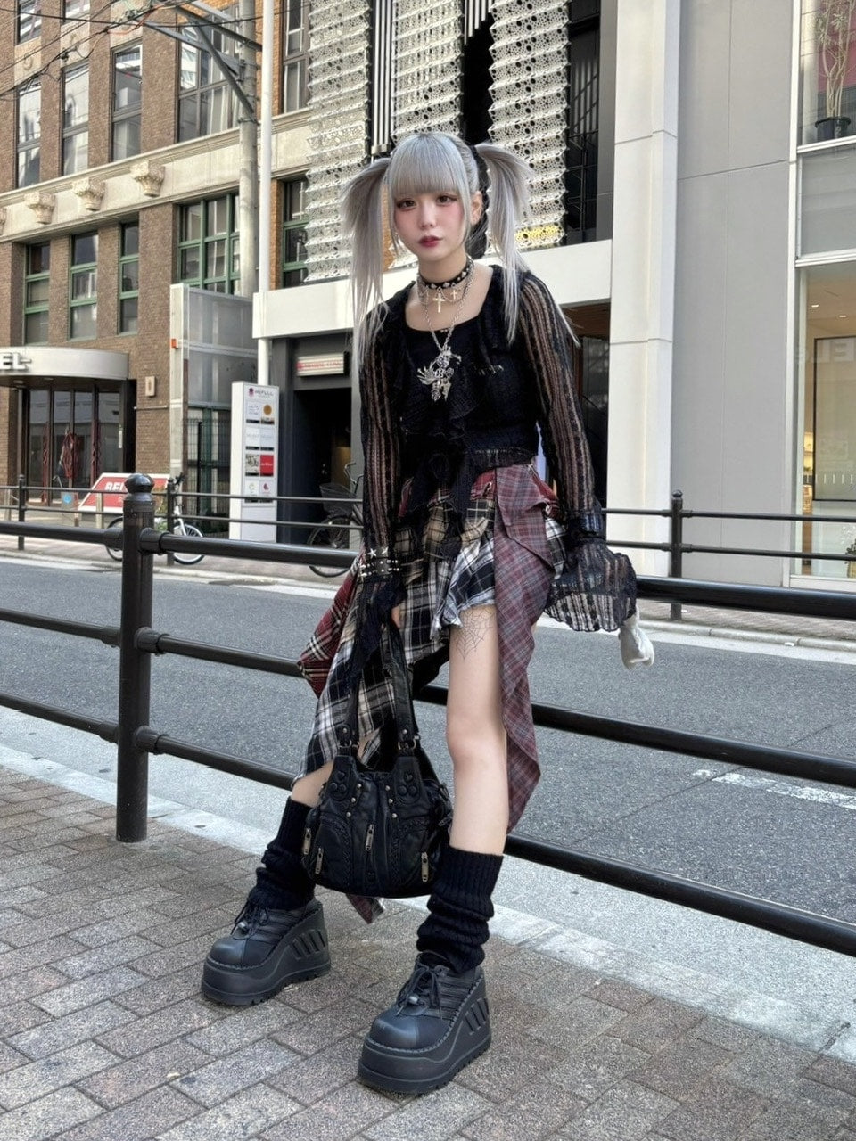 受注制【Never mind the XU】asymmetry check skirt / 【エックスユー ドッグ】アシンメトリーレイヤードチェックミニスカート