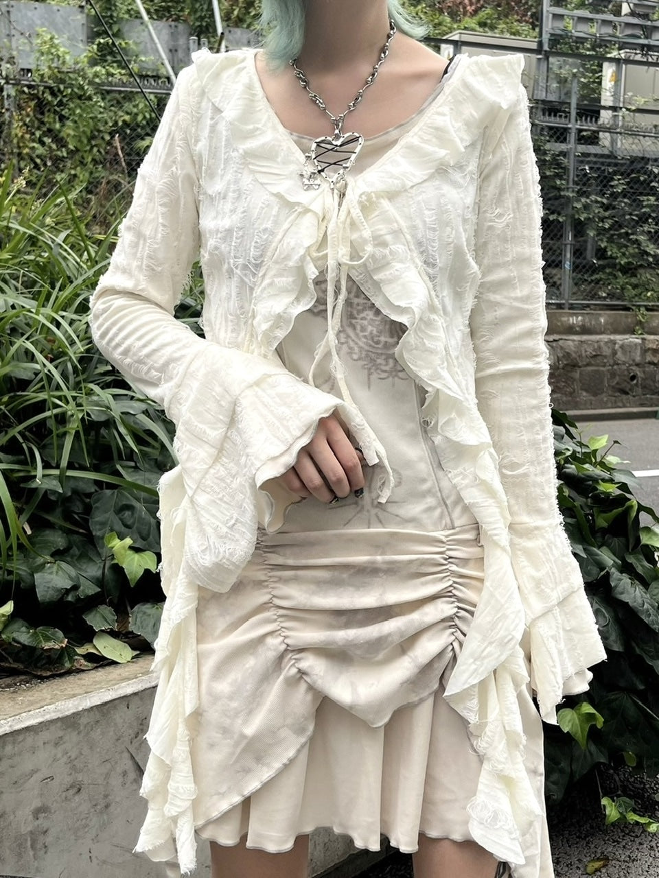 受注制【Never mind the XU】damage frill cardigan (2color)