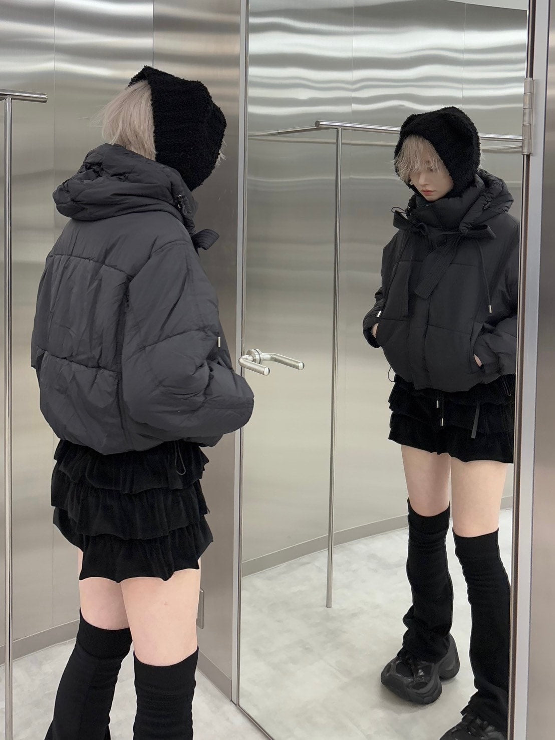 受注制【nmtc +】strap padding hood jacket (2color) / 【エヌエムティーシープラス】ストラップパディングフード長袖ダウンジャケット