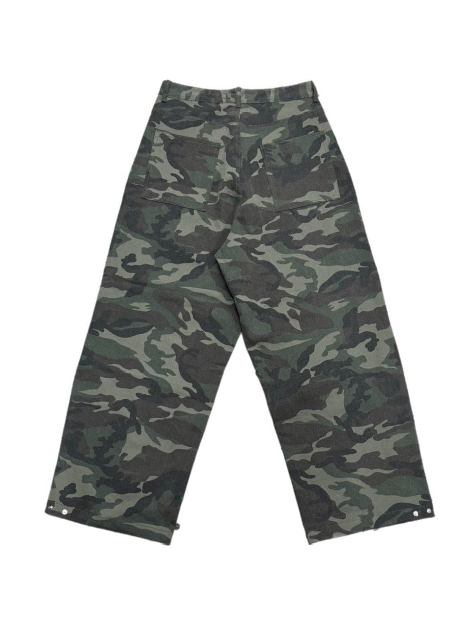受注制【Chikashitsu +】snap button camouflage pants (2color) / 【チカシツプラス】スナップボタンカモフラージュワイドデニムパンツ