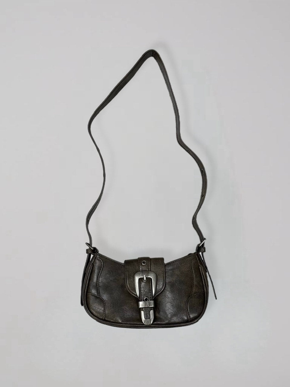 大阪店WEB限定受注制【Chikashitsu +】belt buckle shoulder bag (2color)