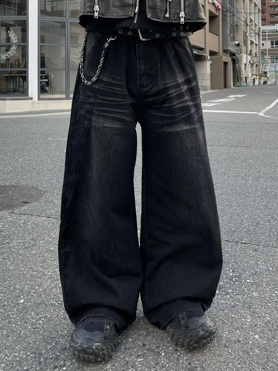 受注制【Chikashitsu +】curve stitch wide denim pants / 【チカシツプラス】カーブステッチワイドデニムパンツ