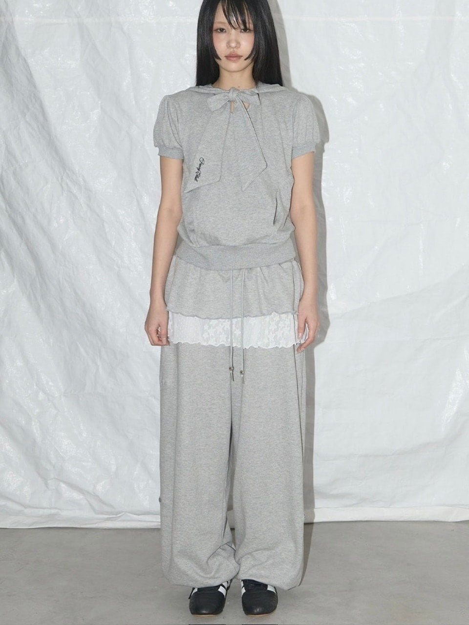 【FANCY CLUB】PUFF ROUND SCARF HOODIE / 【ファンシークラブ】パフスリーブラウンドネックスカーフショートパーカー