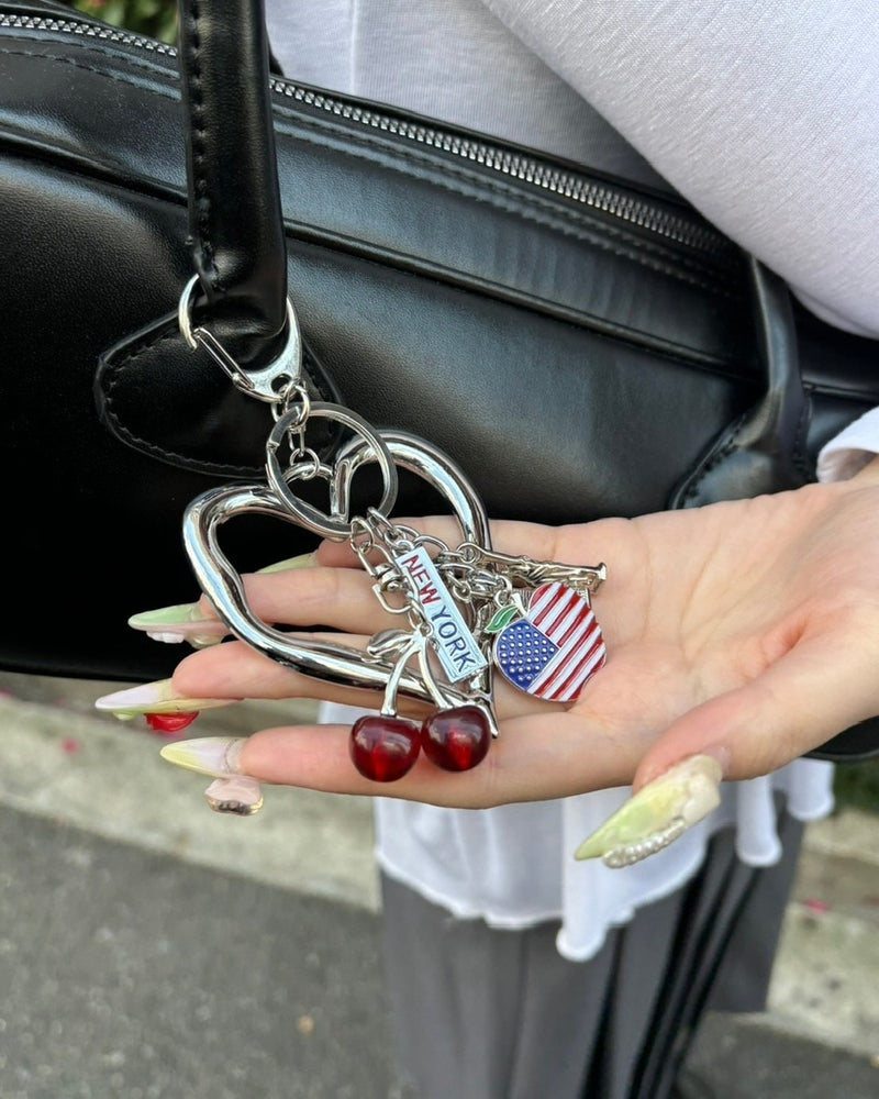 【Chikashitsu +】original big heart charm key strap