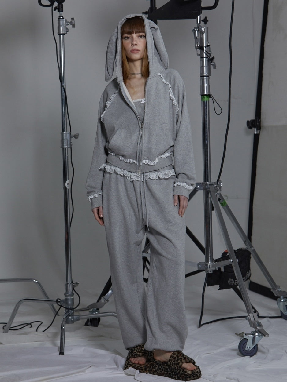 【GATELESS】RABBIT FRILL ZIP-UP HOODIE