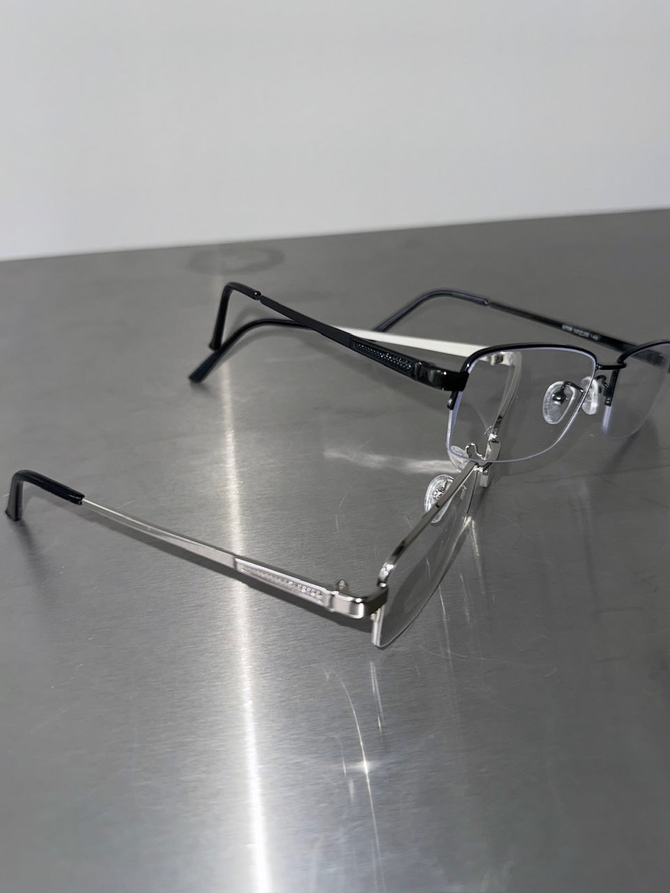 国際配送【Nerd out XU】half rim glasses (2color)