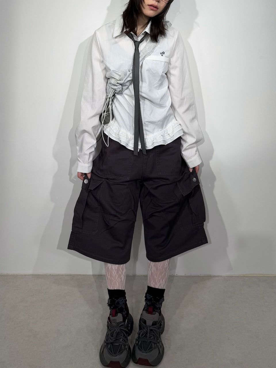 国際配送【Nerd out XU】tuck cargo half pants