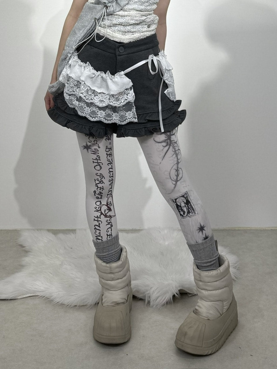 国際配送【Nerd out XU】Gothic tribal stocking