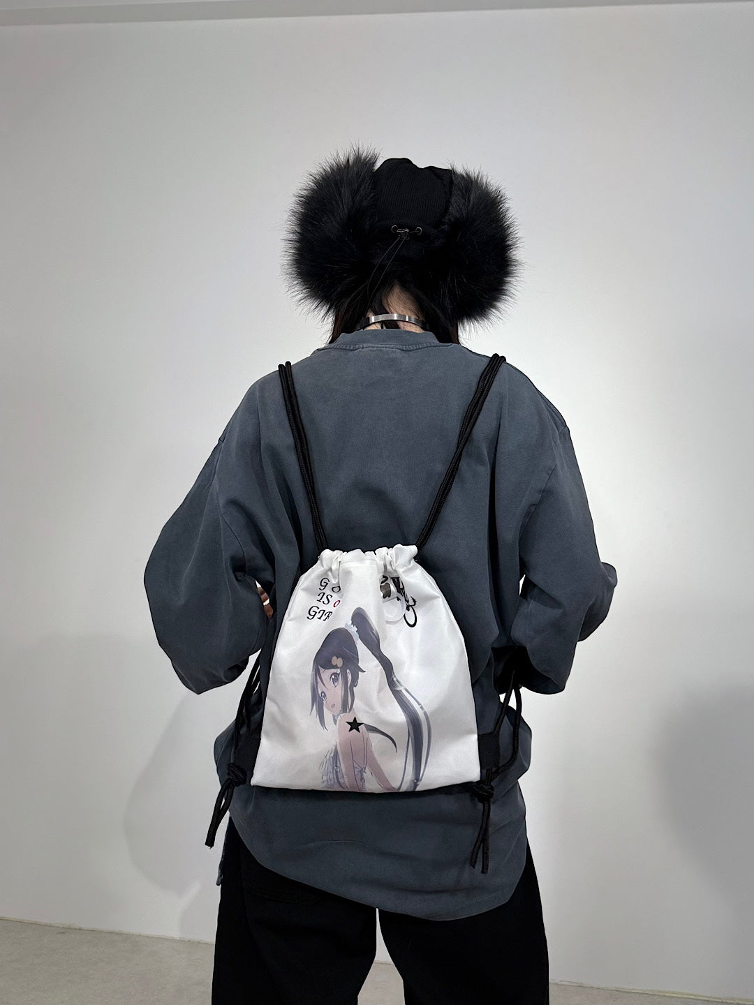 国際配送【Nerd out XU】girl is god drawstring knapsack