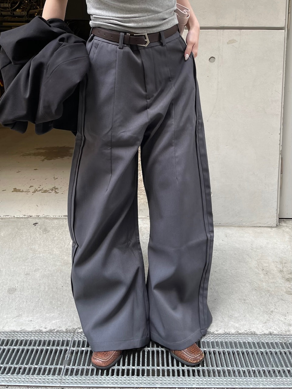 受注制【Chikashitsu +】side design wide slacks (2color)