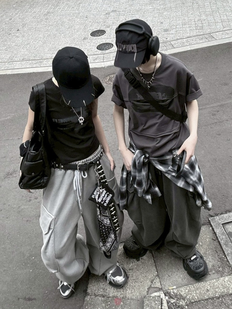 【nmtc +】oversized pigment sweat cargo pants (2color)