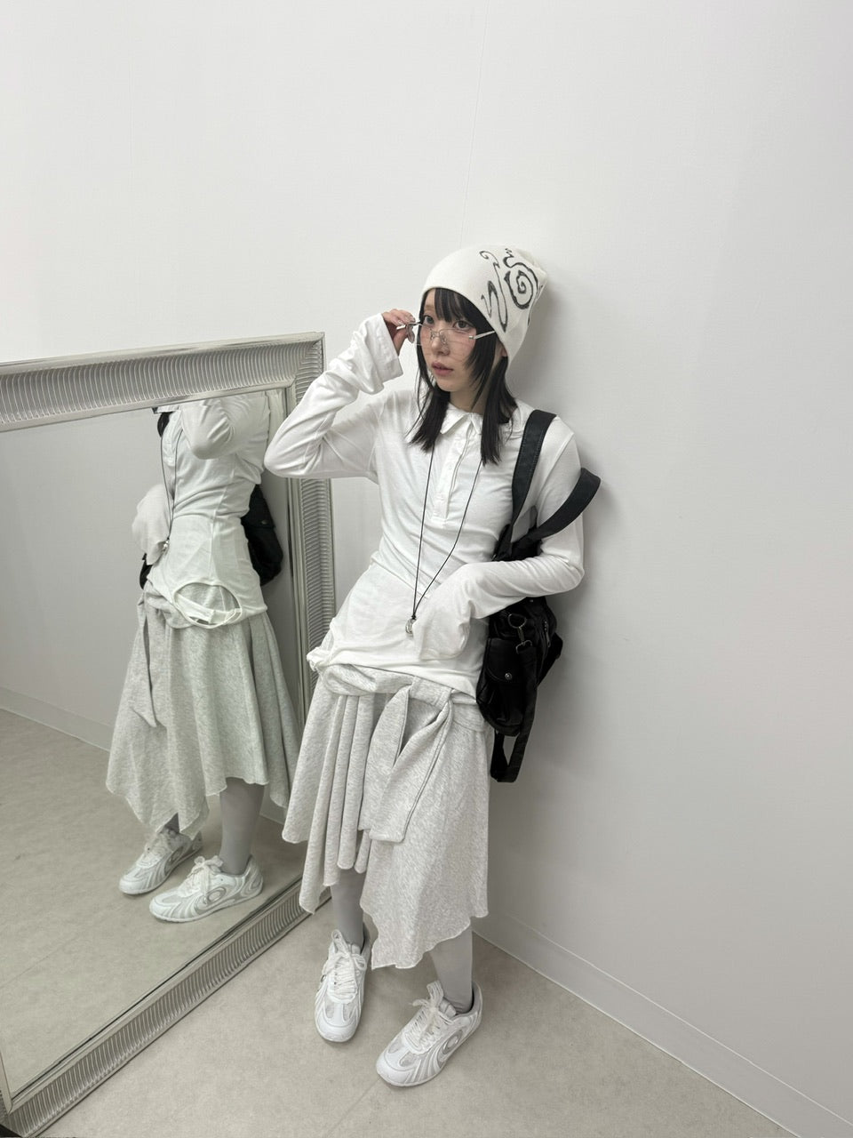 国際配送【Nerd out XU】design slim hooded long sleeve