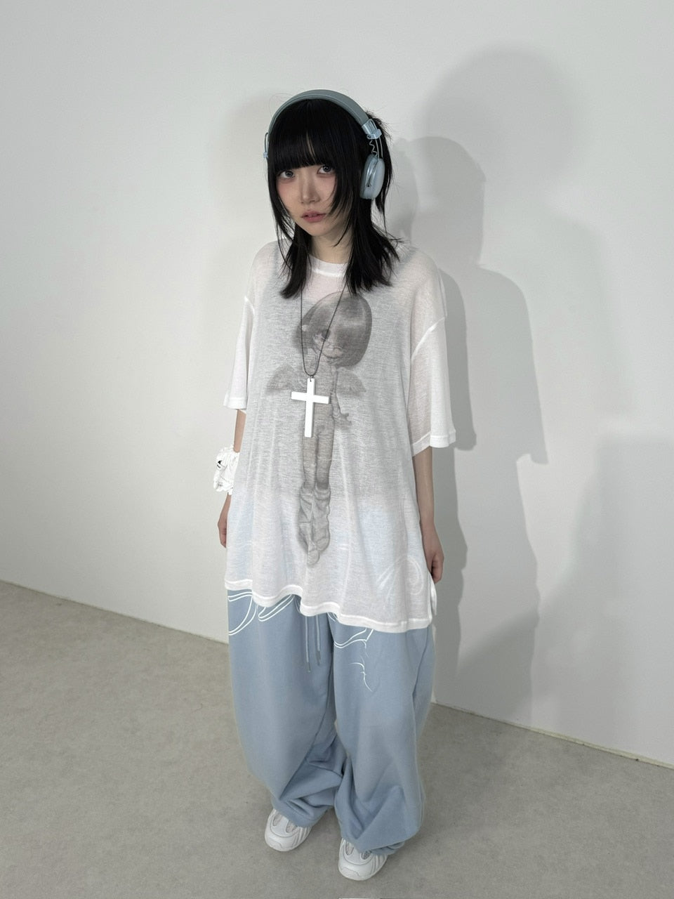 国際配送【Nerd out XU】Girl is angel see-through tee (2color)