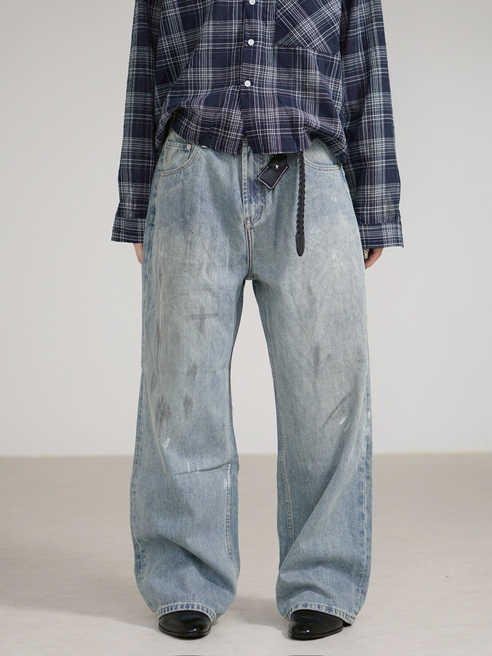 【Chikashitsu +】dirty wash semi wide denim (2color) / 【チカシツプラス】ダーティーウォッシングセミワイドデニムパンツ