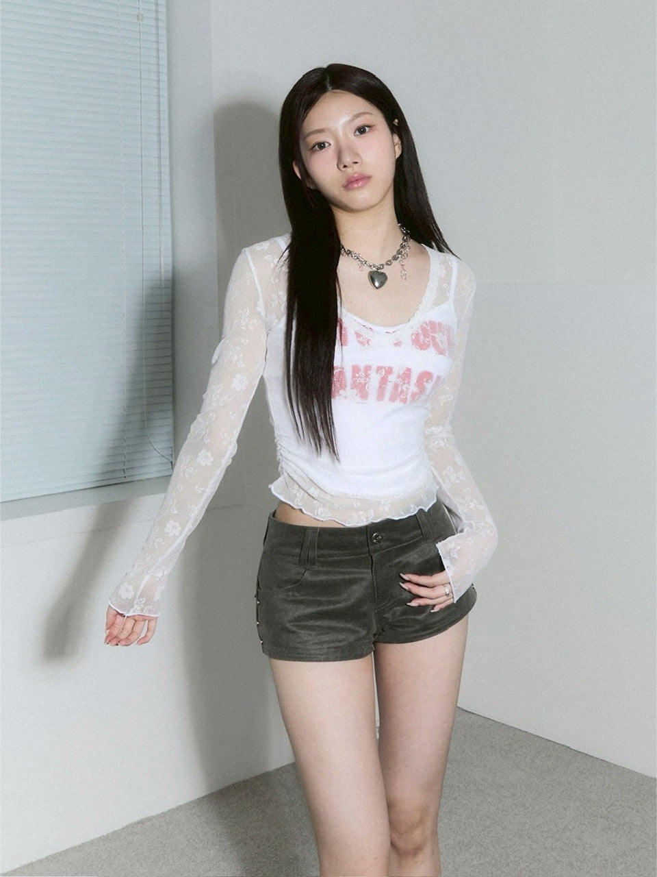 【CHERRYQUIRI】seethrough v neck shirring sleeve