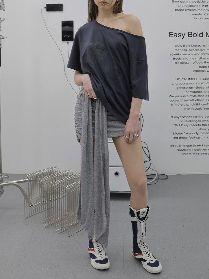 【HOLY NUMBER 7】OFF-SHOULDER HOLY GIRL CLUB GRAPHICS SHORT-SLEEVED T-SHIRT/ 【ホーリーナンバーセブン】オフショルダープリント半袖Tシャツ