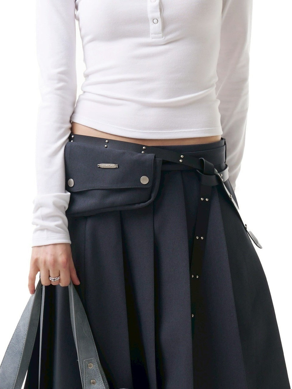 【IUGAMAKARAS】20mm Double Studded Twist Belt