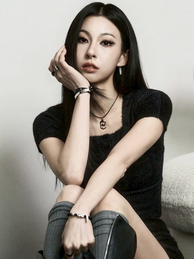 【BLACK PURPLE】Shield symbol leather necklace