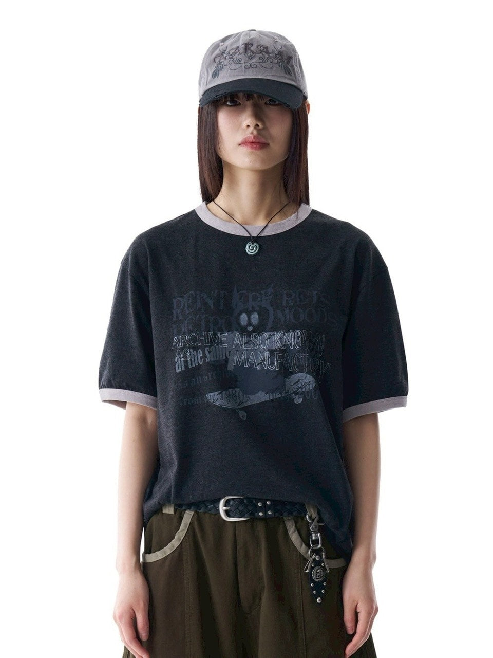 【AAKAM】Cracked Letter Ringer Top
