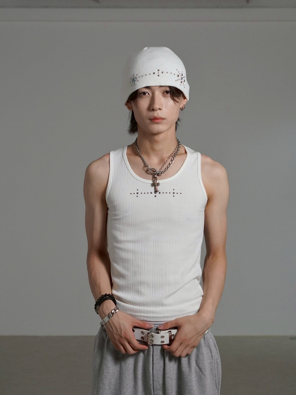 【Chikashitsu +】metal studs sleeveless / 【チカシツプラス】メタルスタッズタンクトップ (2color)
