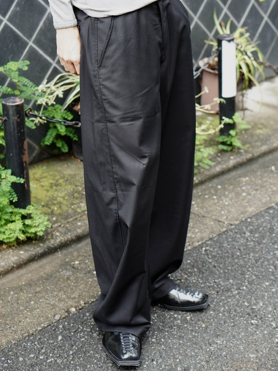 東京店WEB限定受注制【Chikashitsu +】one tuck balloon slacks / 【チカシツプラス】ワンタックバルーンスラックス (2color)