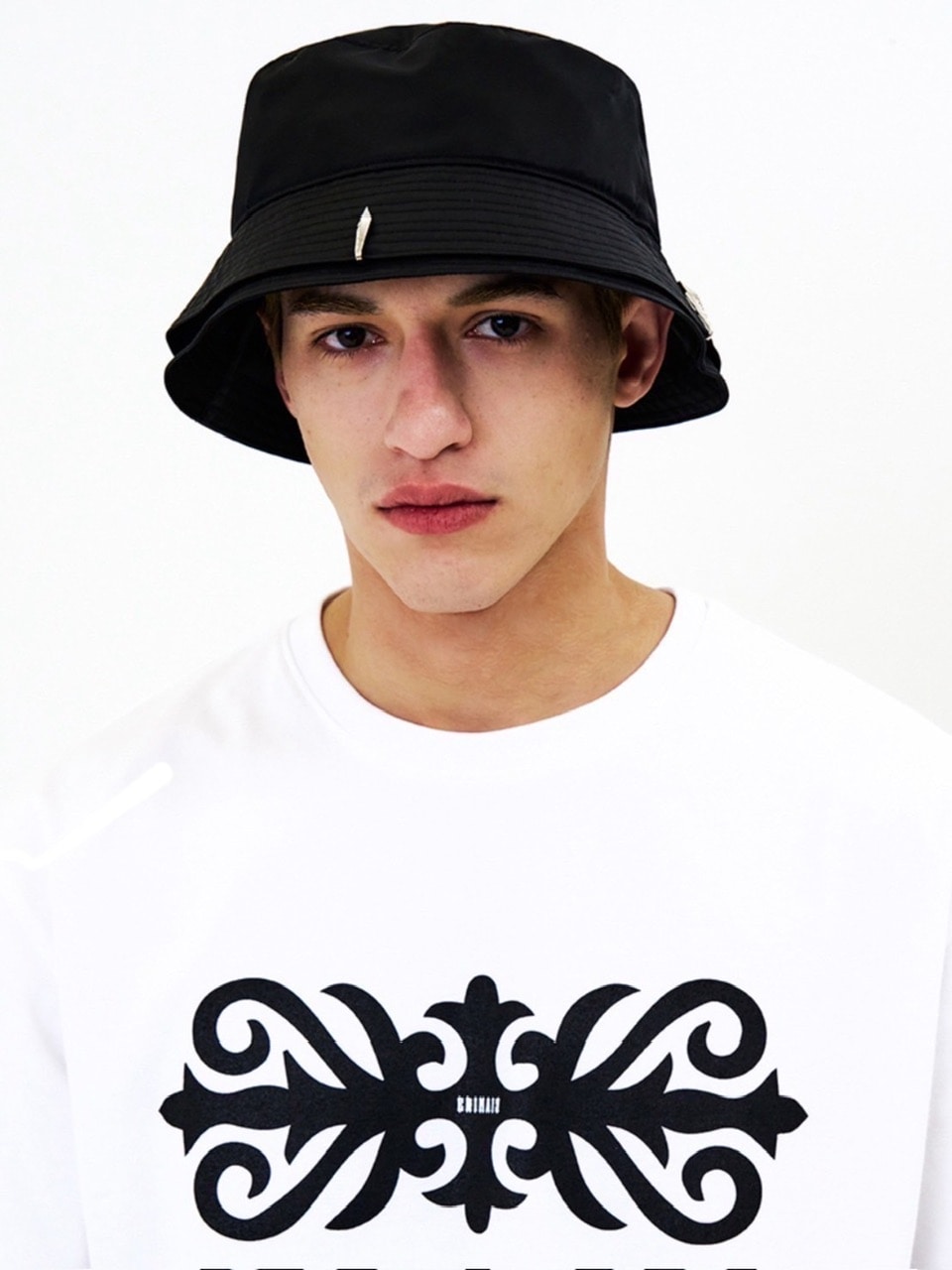 【E RIN AI E】TRIBAL SHORT SLEEVE TEE