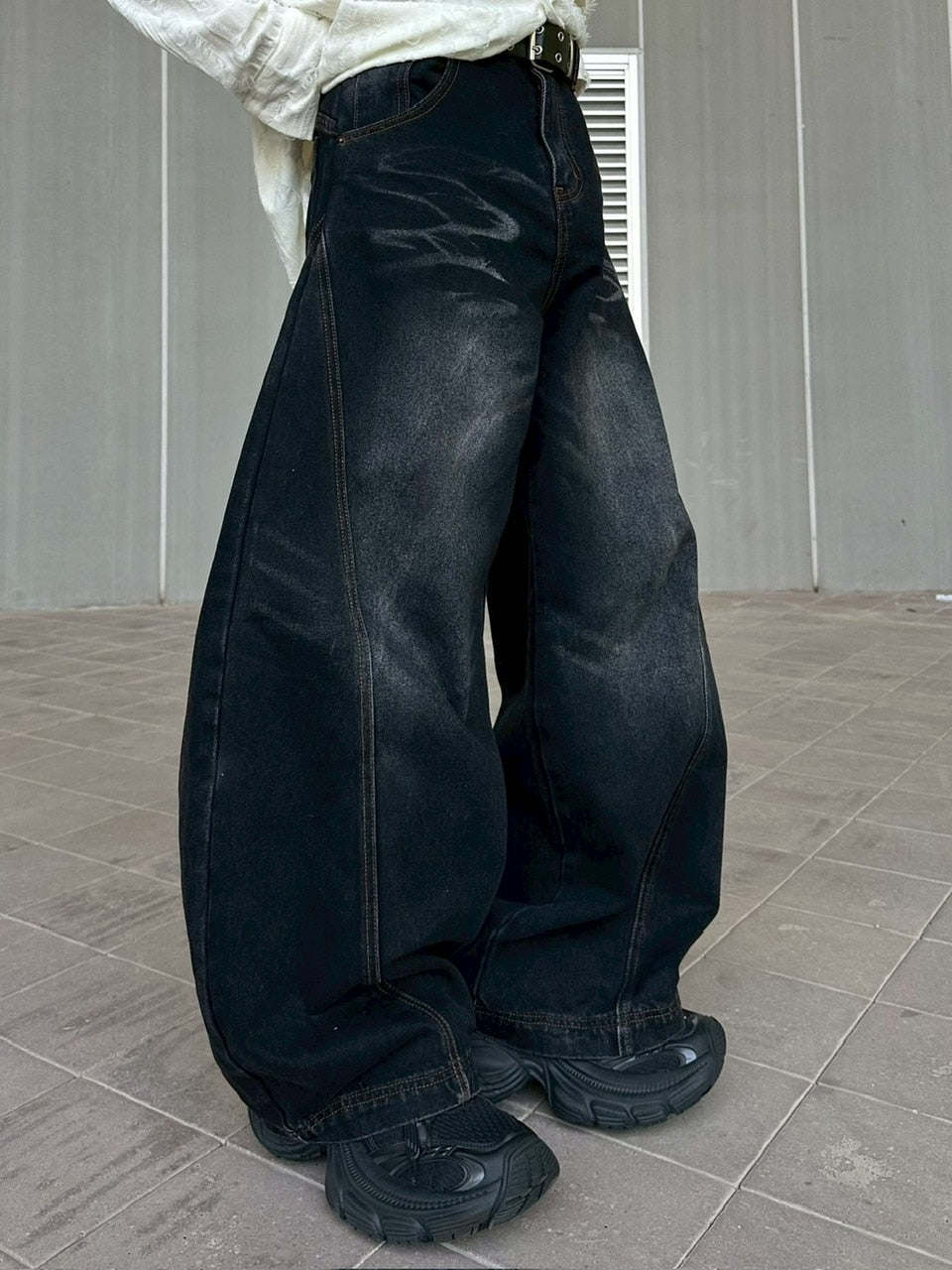 国際配送【LUV CODE】whisker wash denim balloon pants