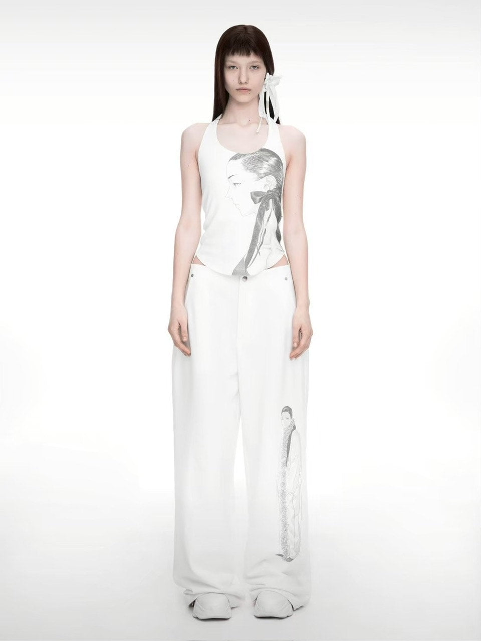 【NACHE】DRAWING HALTER SLEEVELESS