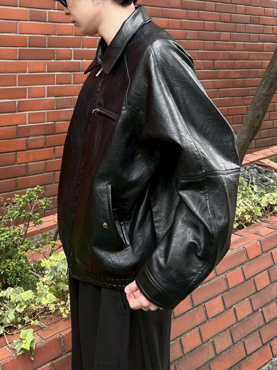 受注制【Chikashitsu +】bomber synthetic material jacket / 【チカシツプラス】ボンバーシンセティックマテリアルジャケット (2color)