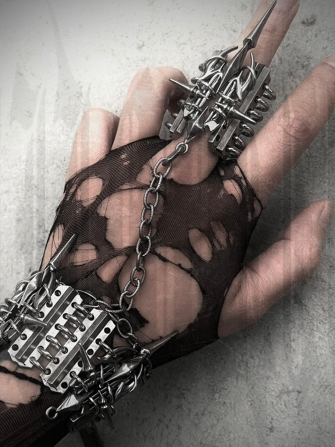 【IIIMIII】RottenMetal one piece ring chain /【イアミ】メタルシルバーブレスレットチェーンリング