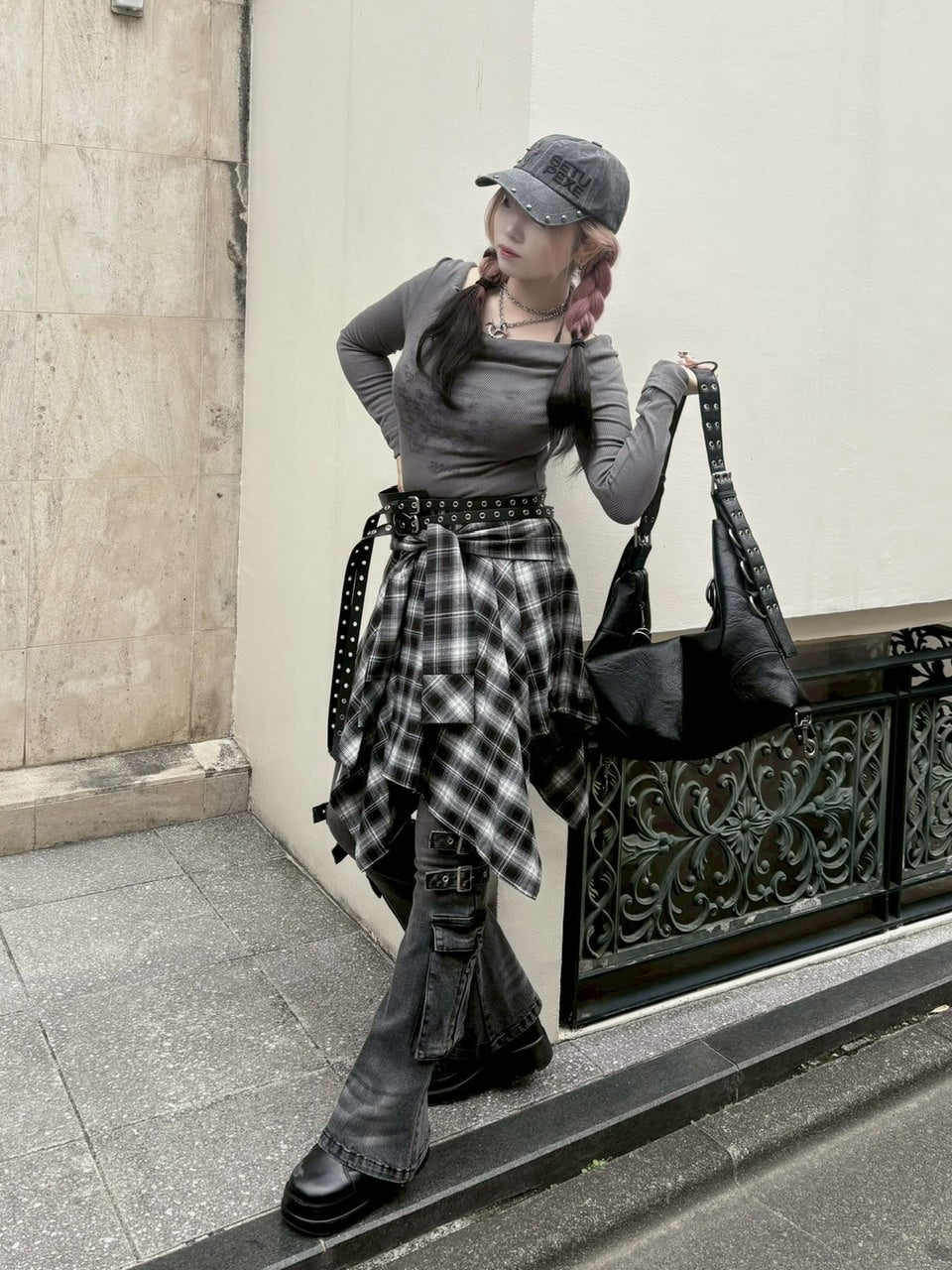 仙台に着画お願いしている。【Never mind the XU】loose fit long sleeve / 【ネバーマインドザエックスユー】ルーズフィットプリント長袖Tシャツ (3color)