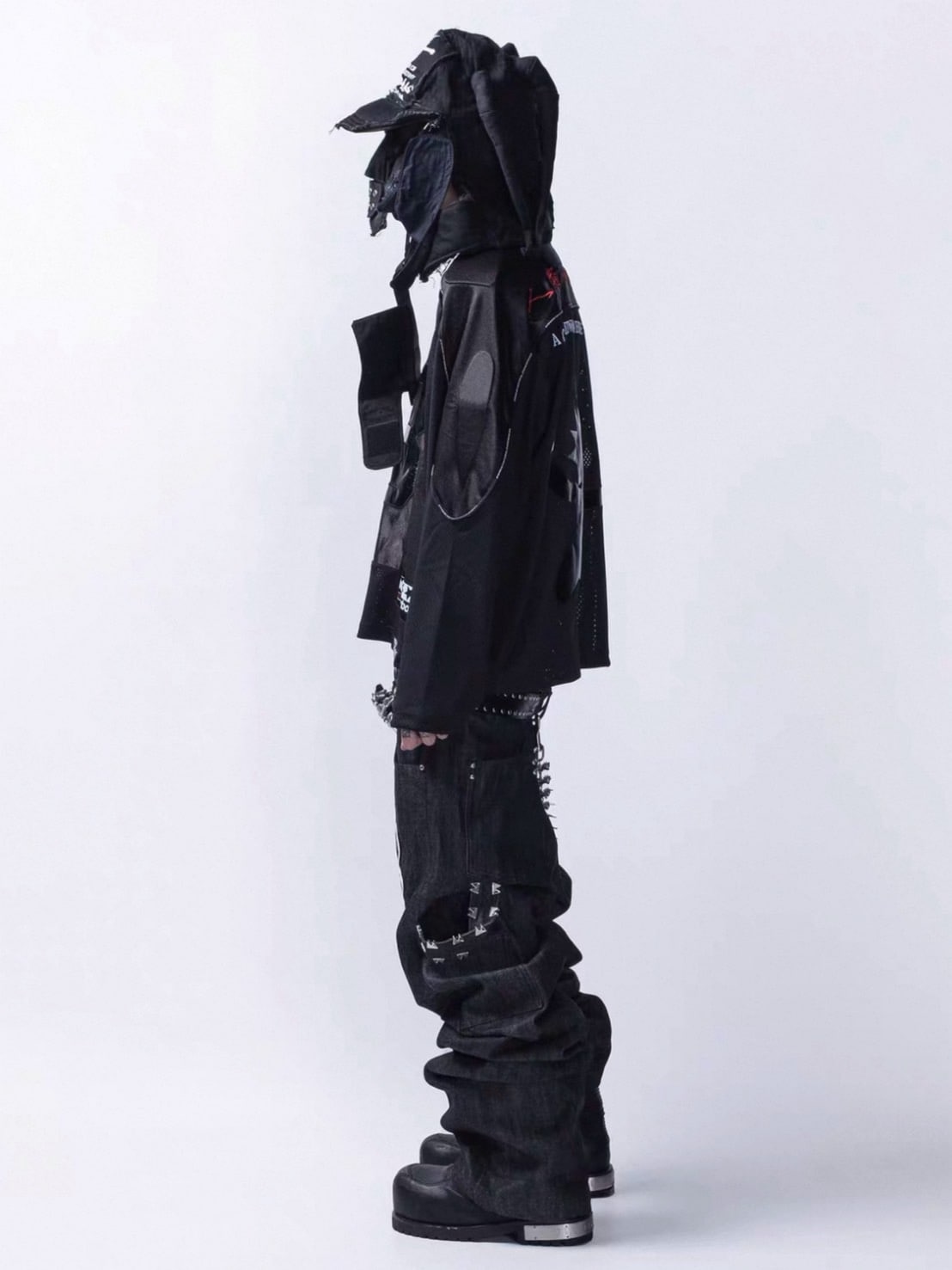 【F.V.V.O】33 Padded Shoulder V-Neck Jersey / 【フリーワールドオーダー(エフヴィーヴィーオー)】ナンバーデザイン長袖Tシャツ