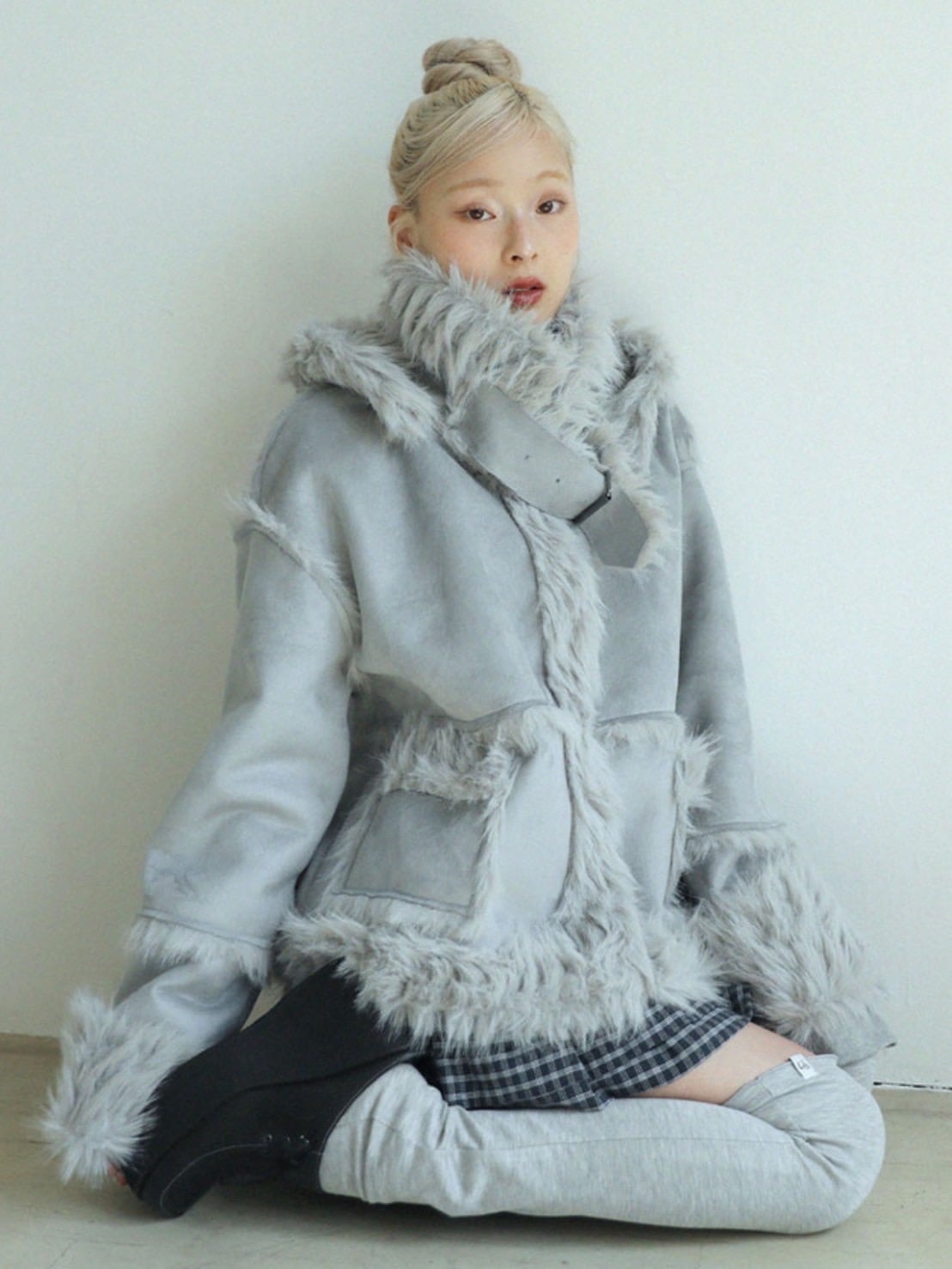 12/21 20:00 再販【Uglyshadow】KNEE HIGH SOCKS