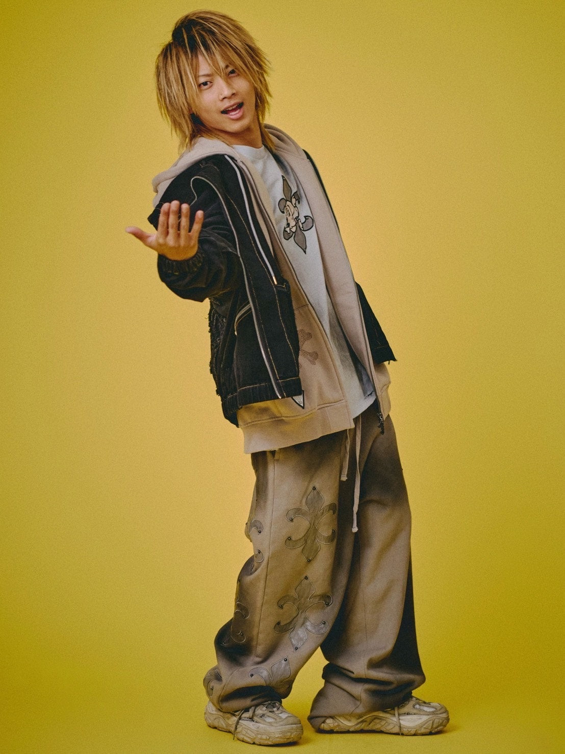 【GALFY】ぐるグニャデニムパーカー