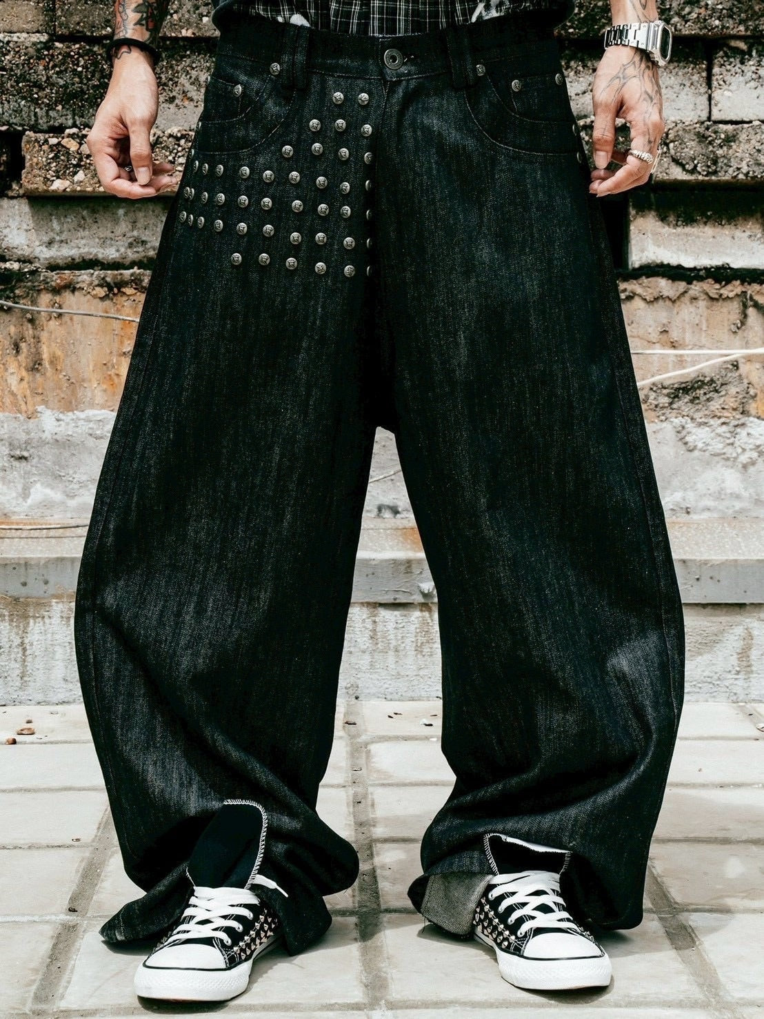 【Thought We Friends】Devlin Distressed Baggy Denims with Studs