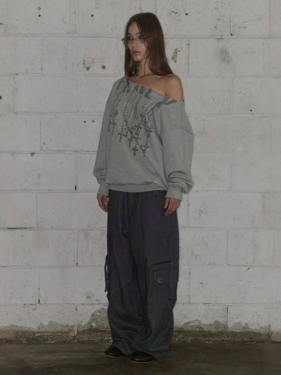 【FANCY CLUB】NECKLISS ONE-SHOULDER SWEATSHIRT / 【ファンシークラブ】ネックレスワンショルダースウェット長袖Tシャツ "