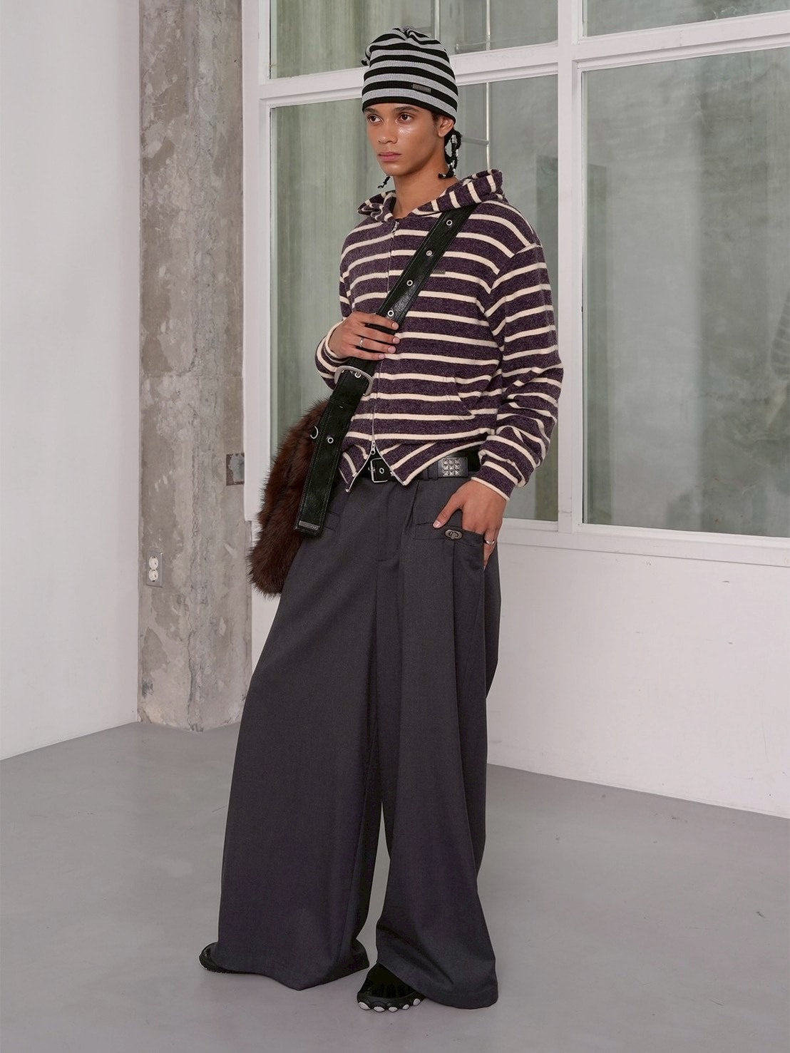 【ESC STUDIO】Bag buckle detail wide pants