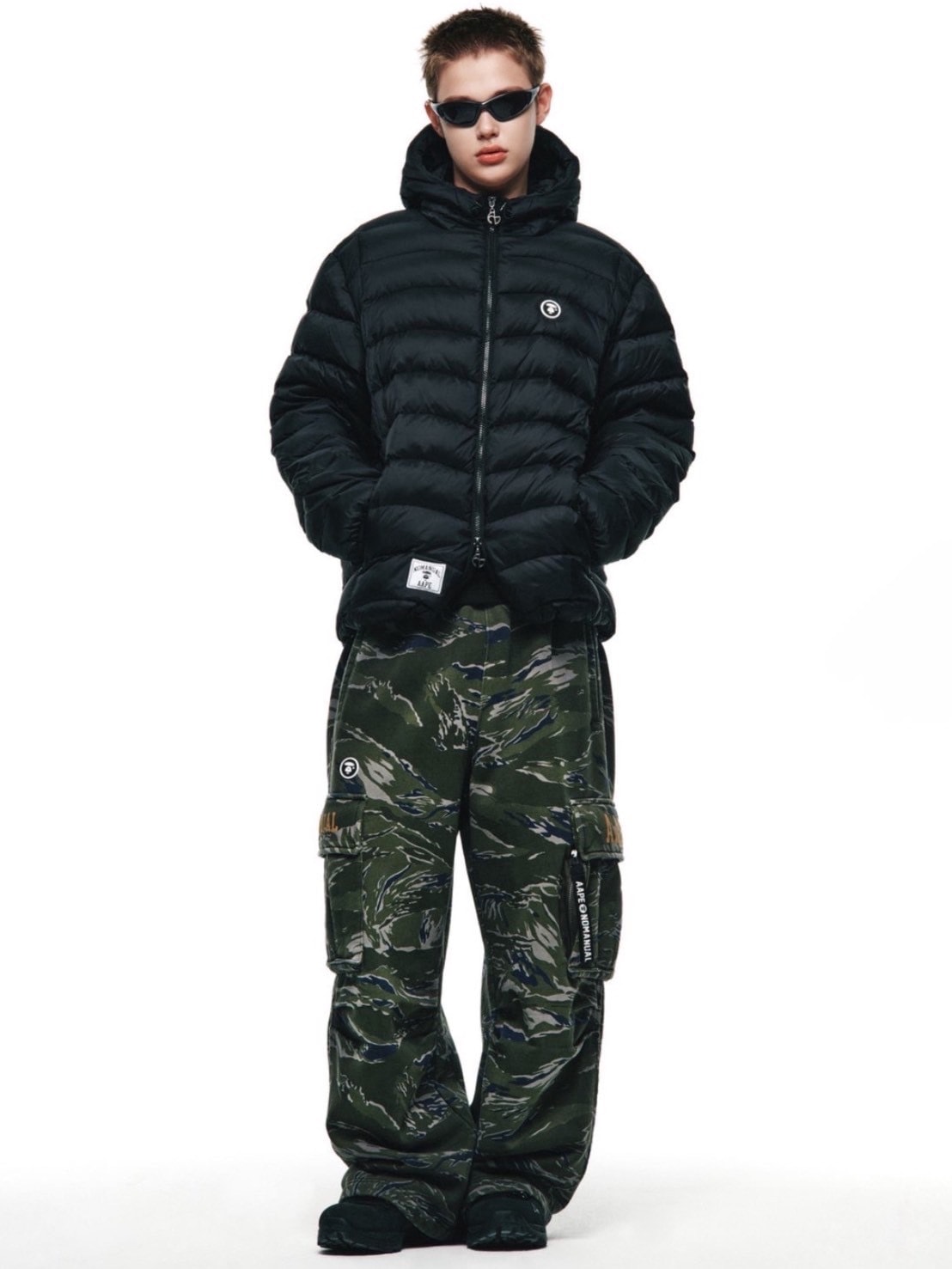 【AAPE X NOMANUAL】AAPE X NOMANUAL MOONFACE LIGHT DUCK DOWN