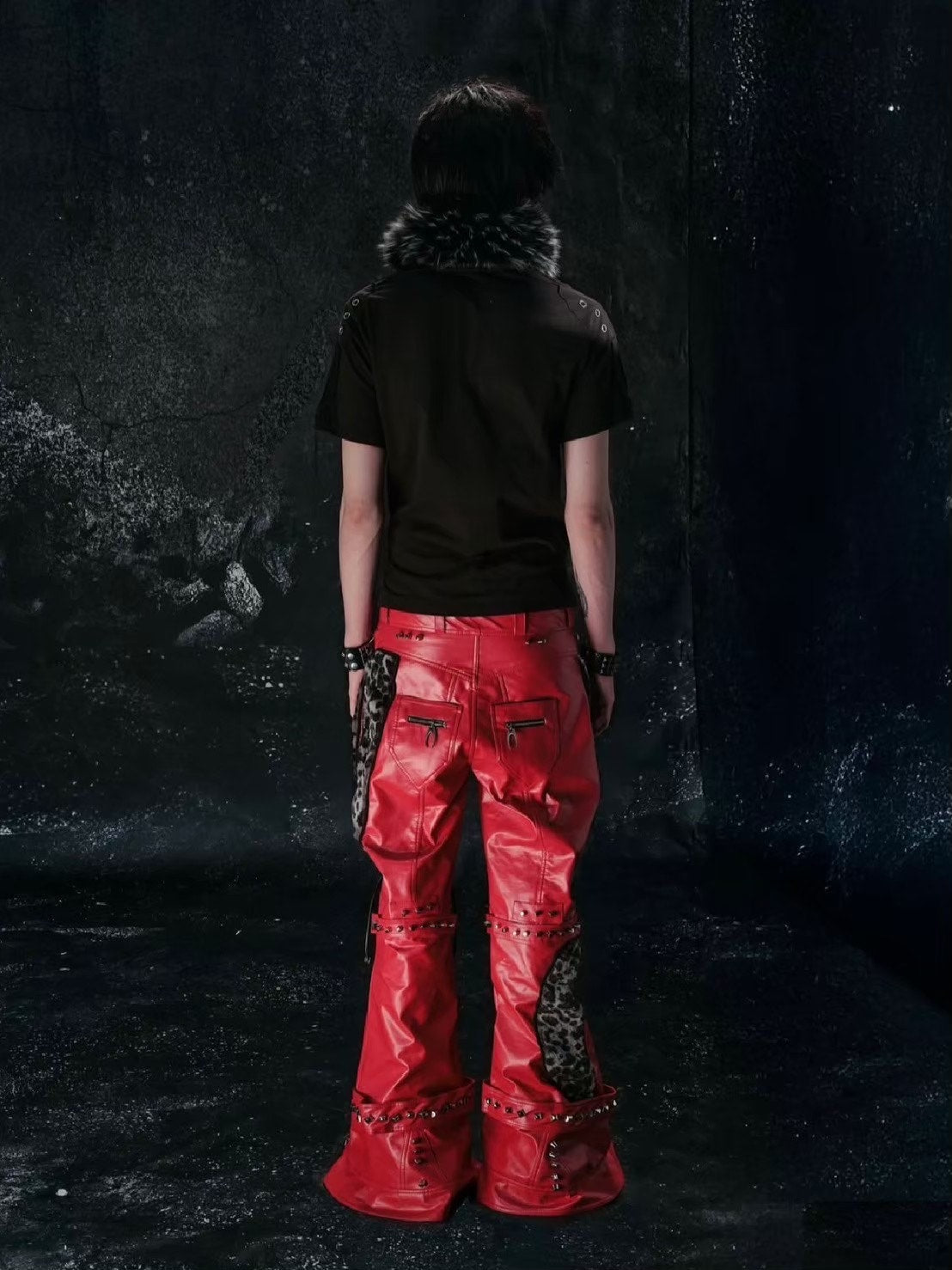 【Cozy world Wide】"BBY TECHBOI" FUR POLO / 【コージーワールドワイド】ロゴグラフィックファーカラー半袖ポロシャツ