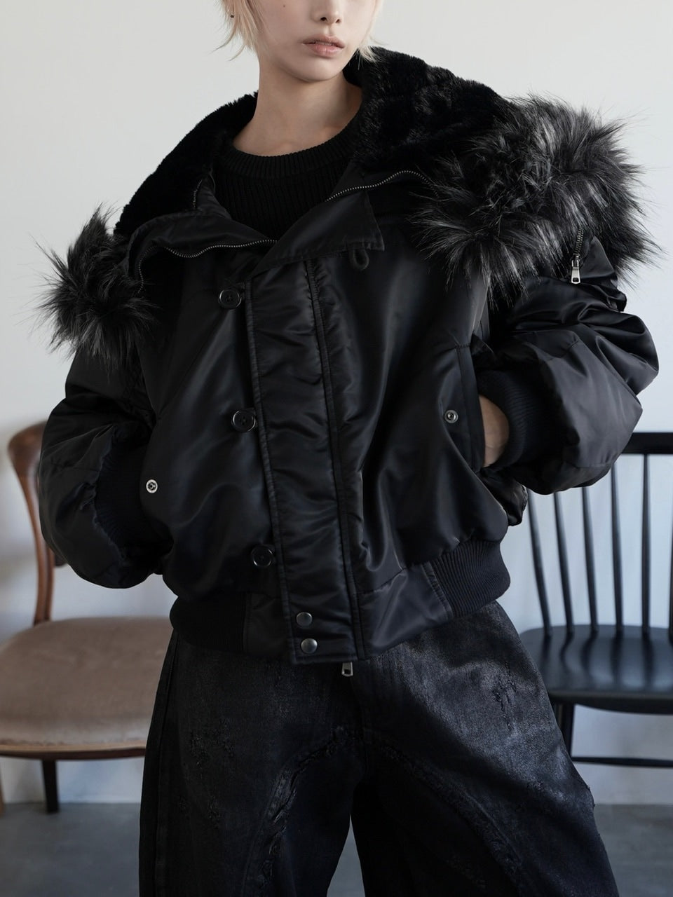 【CHIKASHITSU PLUS HIGH】N-2B cropped hood blouson (nylon)