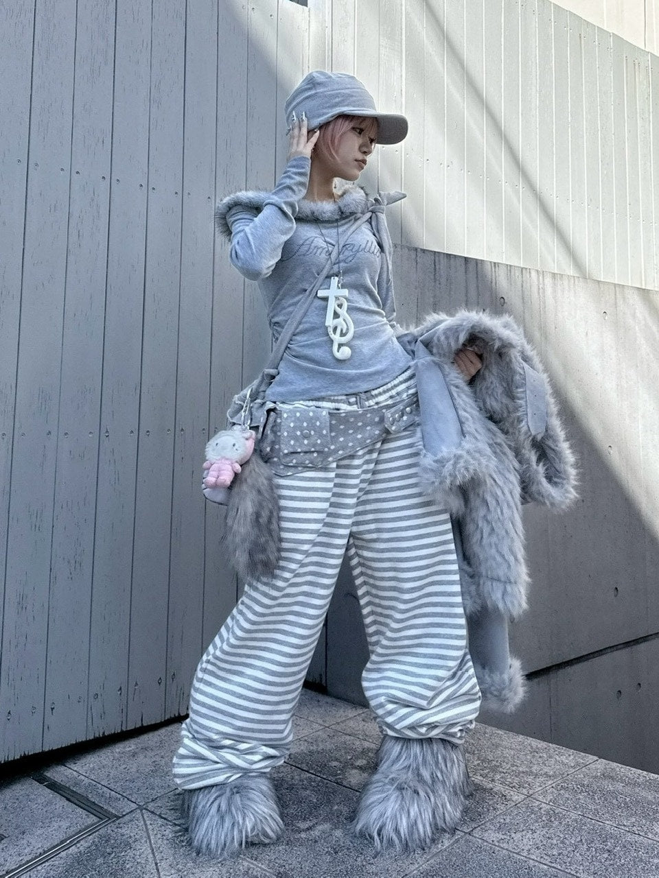 受注制【nmtc +】fur one shoulder long sleeve / 【エヌエムティーシープラス】ファーワンショルダー長袖Tシャツ (3color)