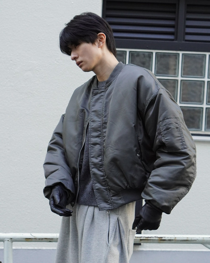 東京店WEB限定受注制【Chikashitsu +】cropped ma-1 jacket / 【チカシツプラス】クロップドエムエーワンジャケット (2color)