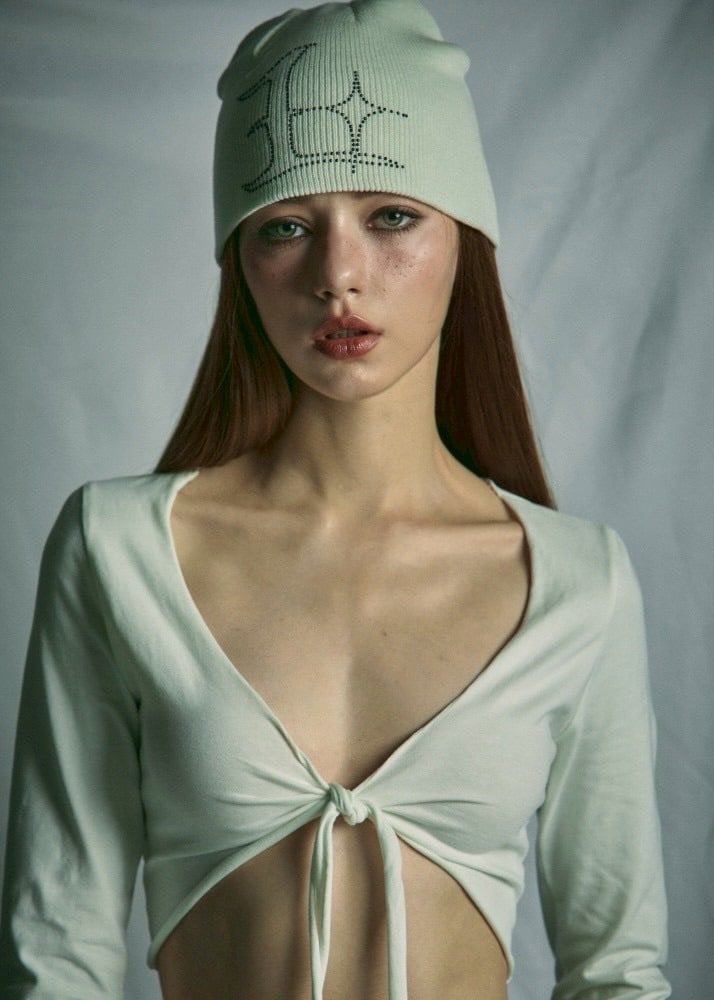 【GATELESS】RHINESTONE LOGO BEANIE / 【ゲートレス】ラインストーンロゴニット帽