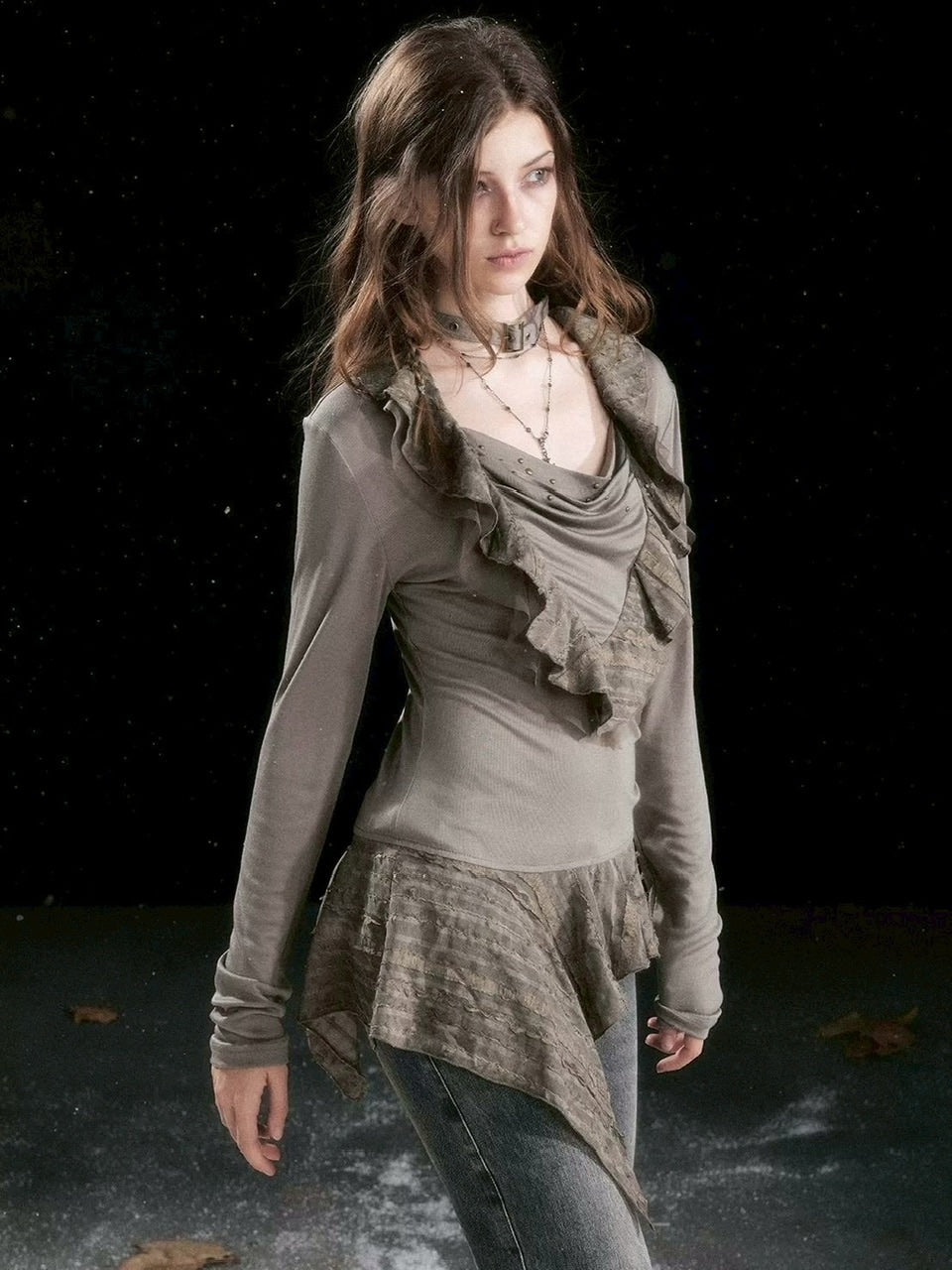 【Cest Nous】Ruffle hem top / 【セヌー】チョーカー付きアシンメトリーフリルトップス