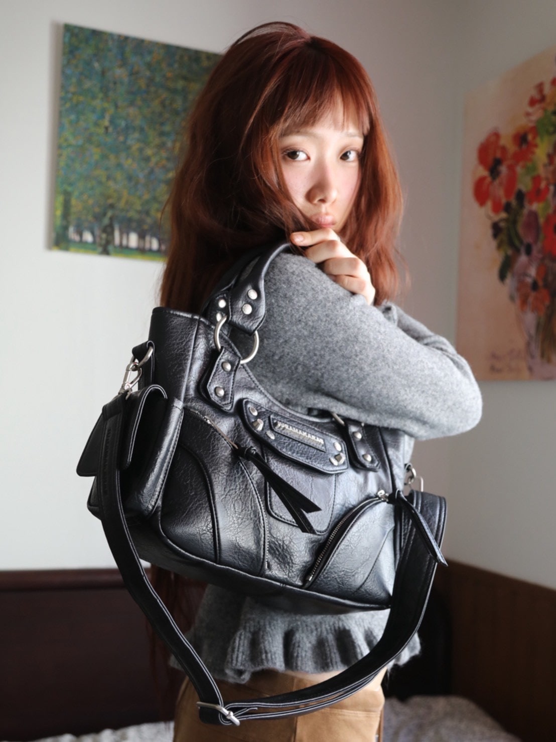 【IUGAMAKARAS】Studded Leather Mini Shoulder Bag