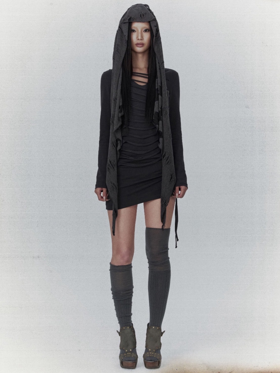 【bonienkiye】Distressed Hood Scarf Dress