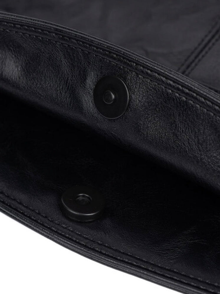 【HAH ARCHIVE】Contour Belted Bag(レザー)
